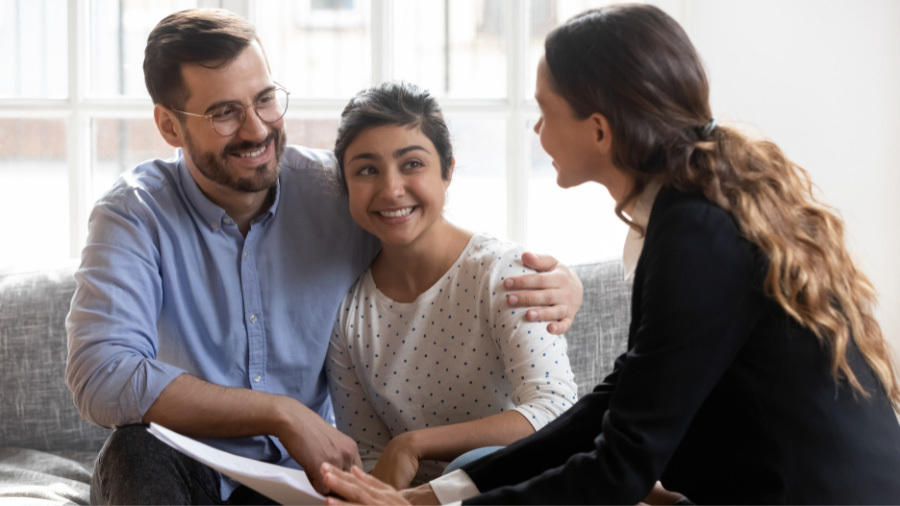 Discussing our Phoenix timeshare exit with a couple.